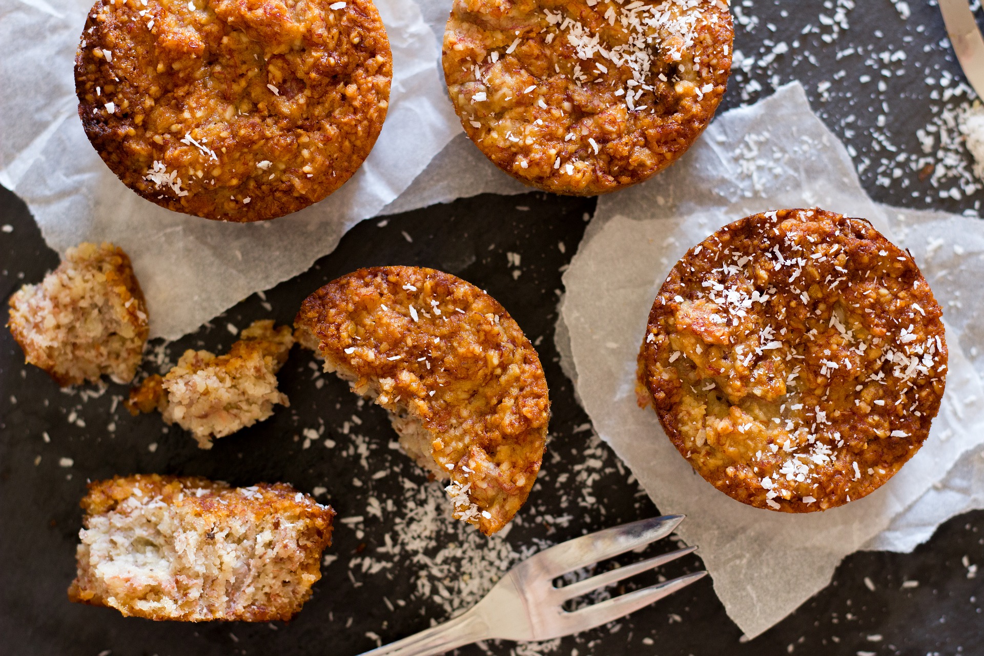 Banana-Erdnuss-Muffins