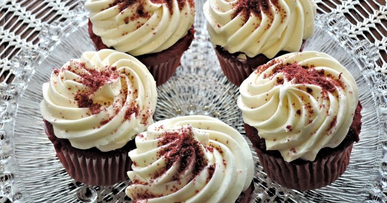 Nutella Cheesecake Cupcakes