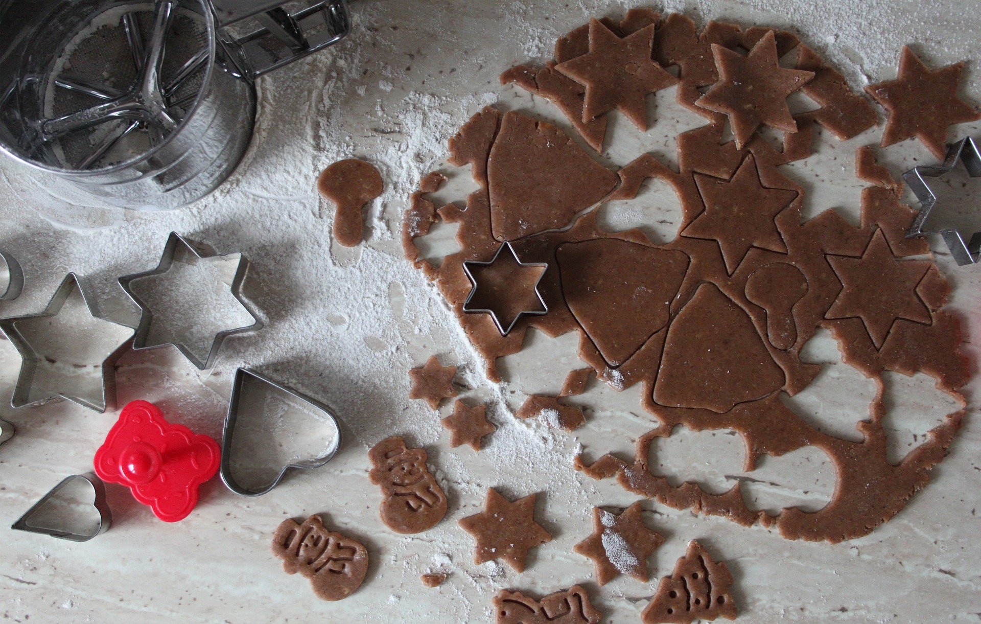 Kakaoplätzchen mit weihnachtlichen Gewürzen